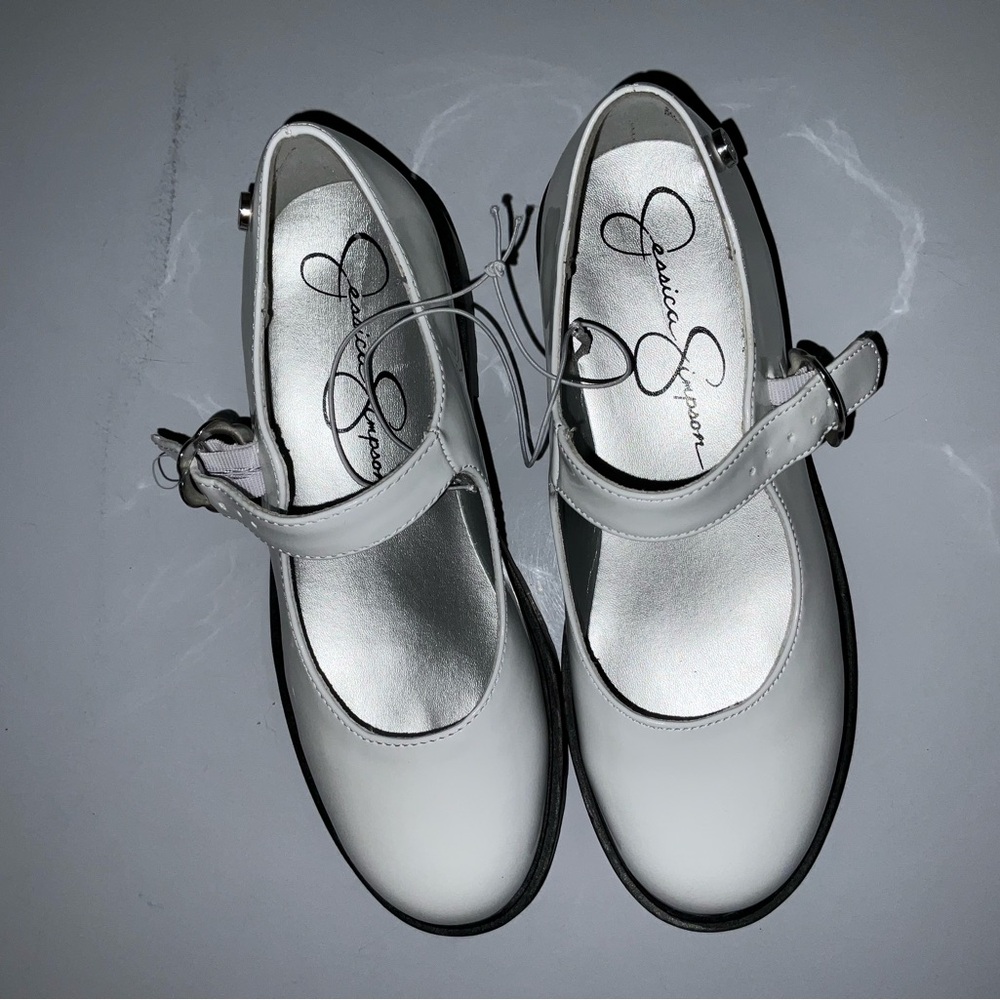 Jessica Simpson white little girl dress shoes size 2